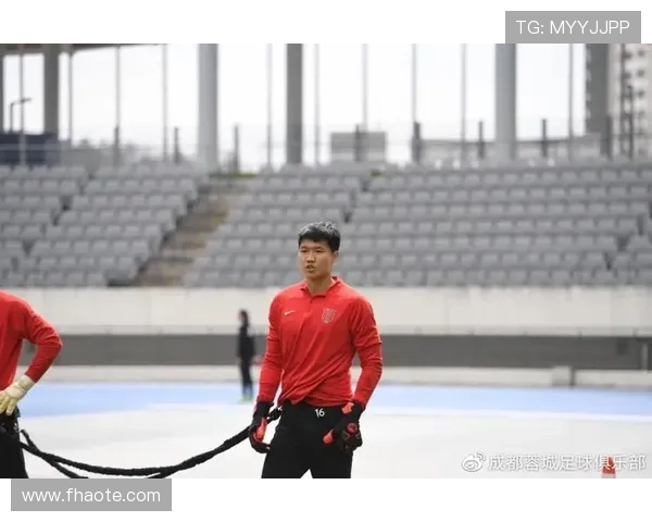 拜合拉木正式加盟成都蓉城官宣